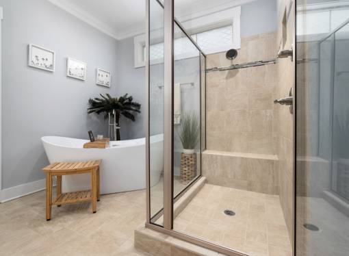 Bathroom Design with Enclosed Glass Shower Doors